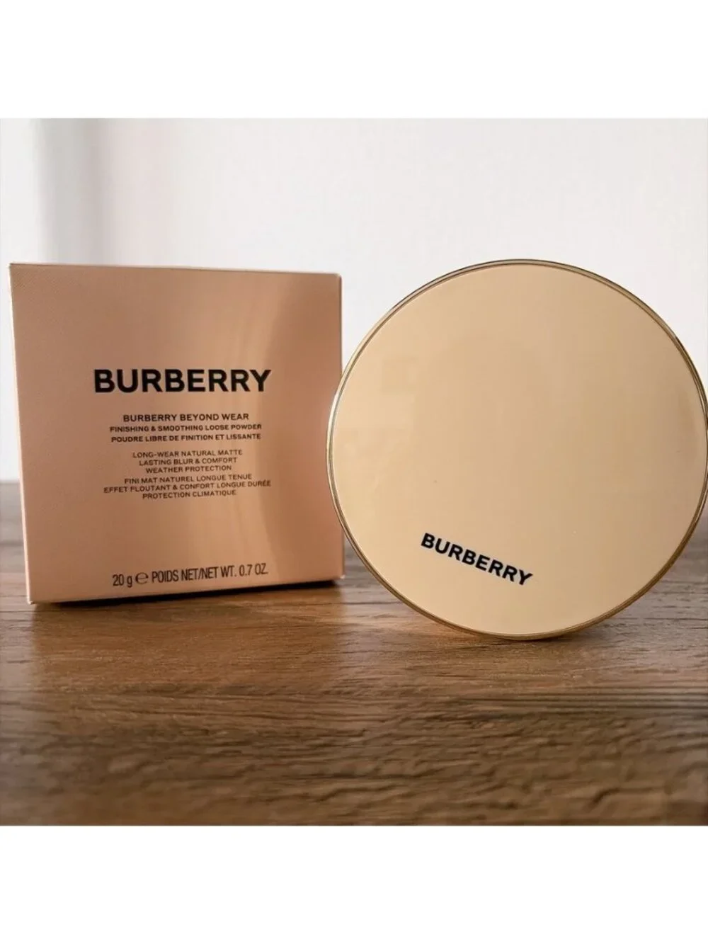 Burberry Beyond Wear Finishing and Smoothing Loose Powder 04 Chestnut